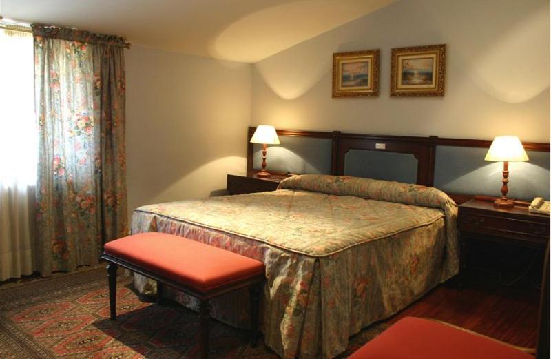Hotel O Pino Phòng bức ảnh